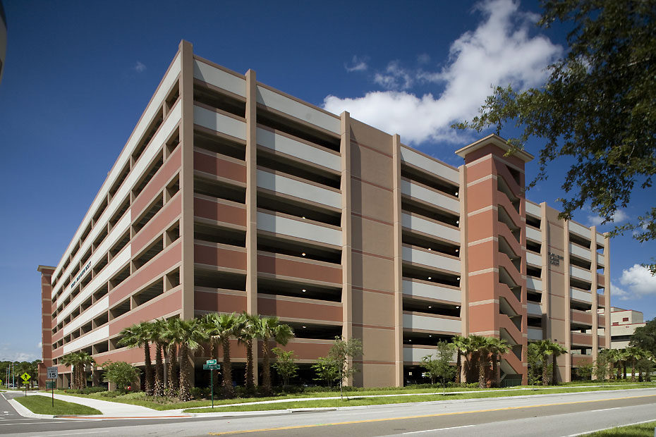 UNIVERSITY OF SOUTH FLORIDA – RICHARD A. BEARD PARKING FACILITY