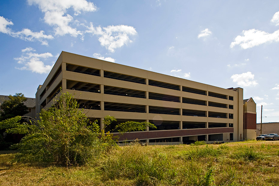 GRANDMARC AT TALLAHASSEE LUXURY STUDENT LIVING