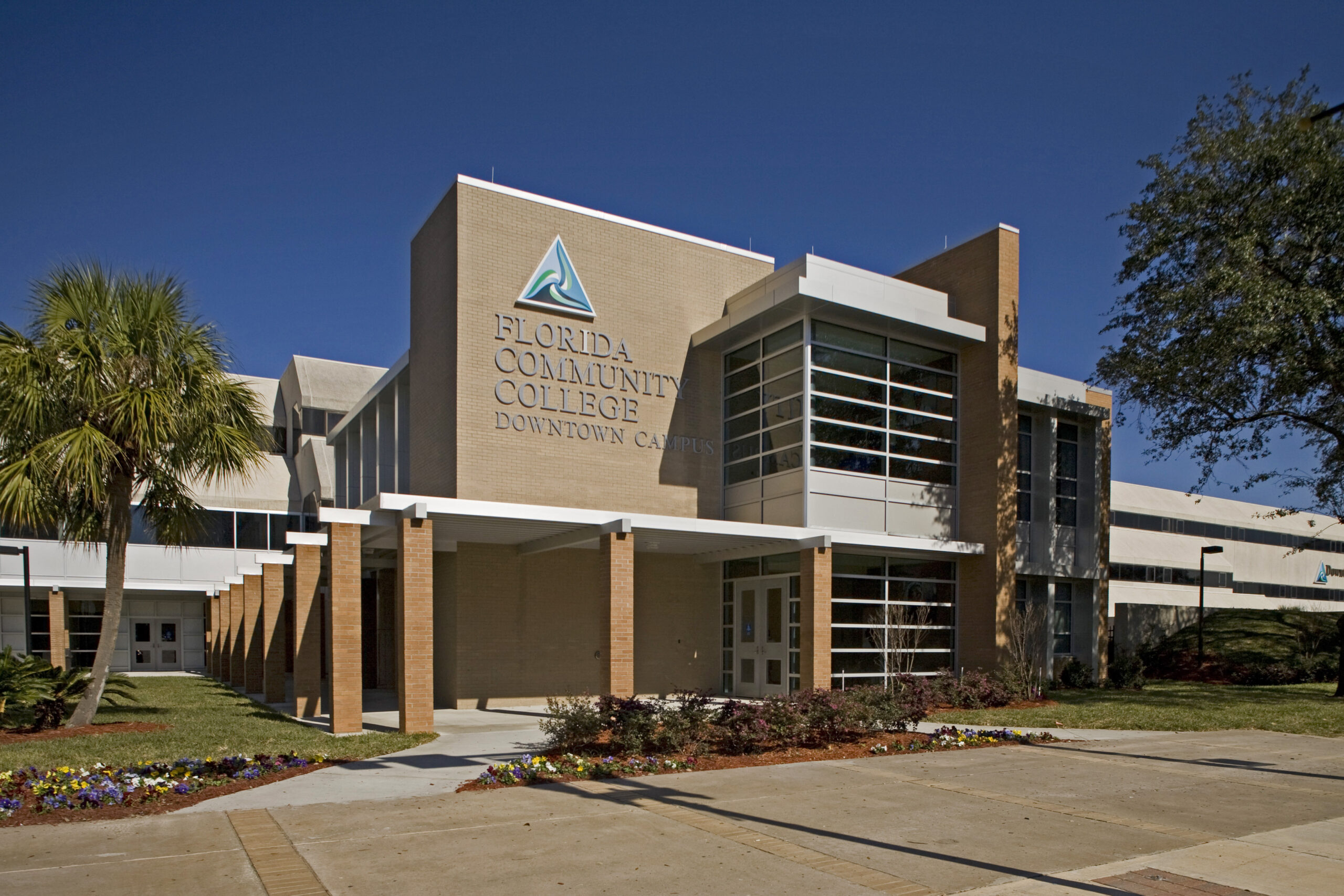 FLORIDA STATE COLLEGE JACKSONVILLE DOWNTOWN CAMPUS Perry McCall florida-state-college-jacksonville-downtown-campus-perry-mccall